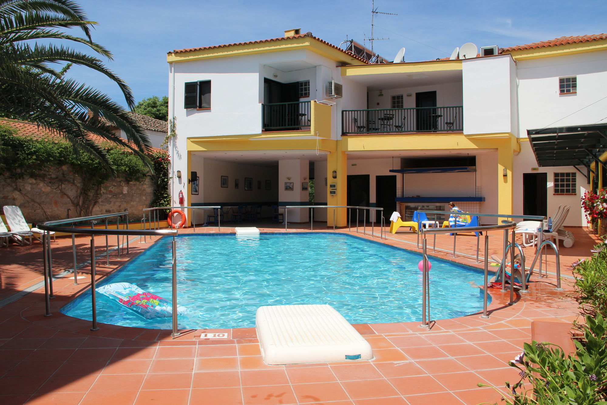 Фото Elia Apartments