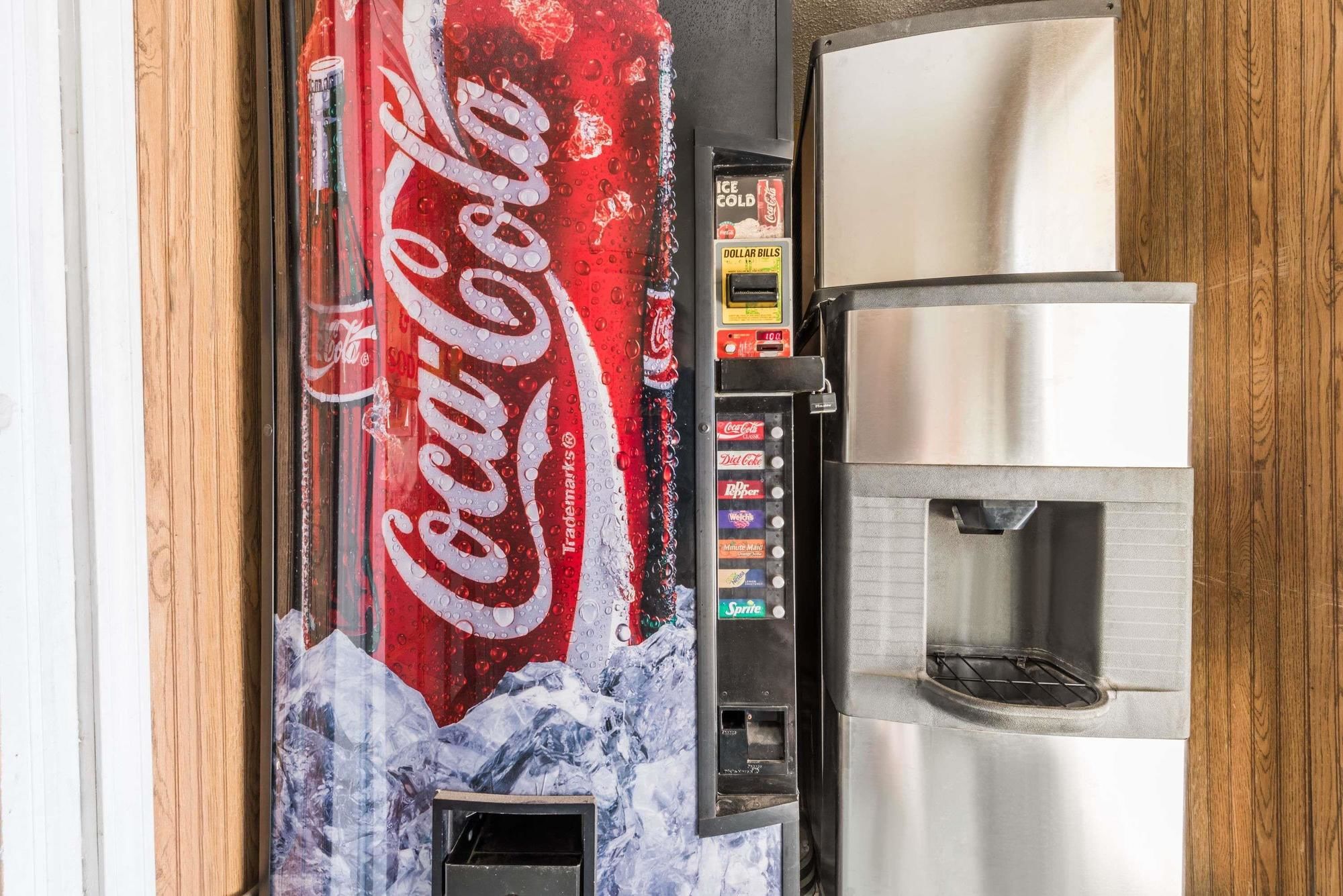 Фото Econo Lodge Waco North I-35