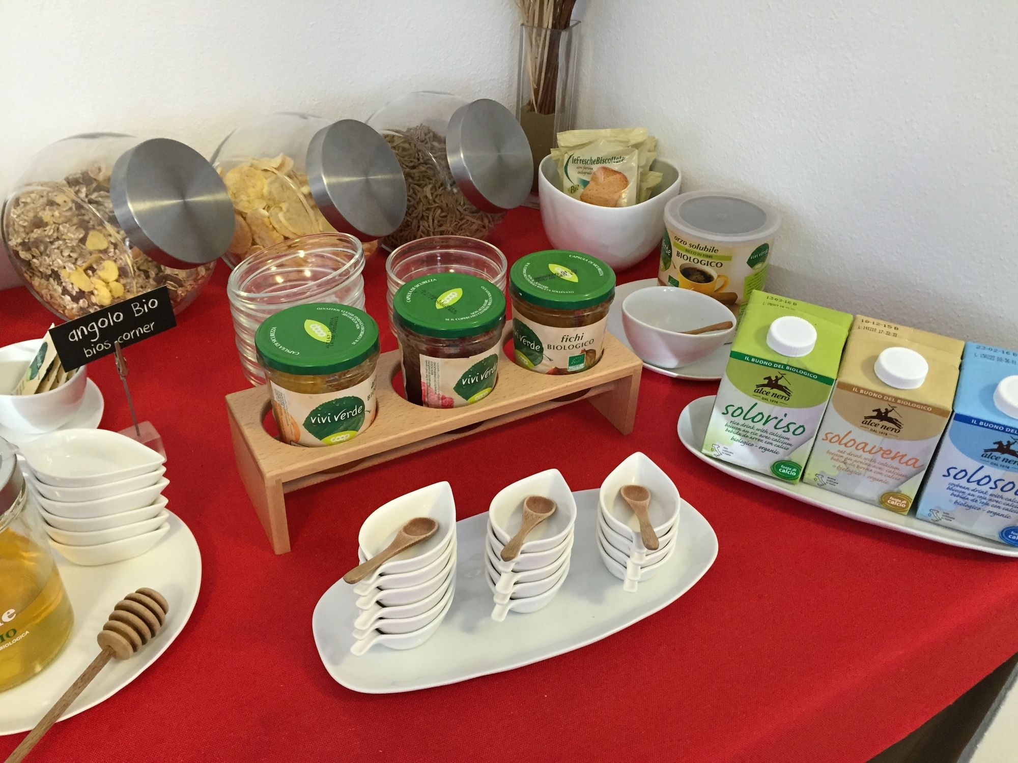 Фото Hotel Stresa