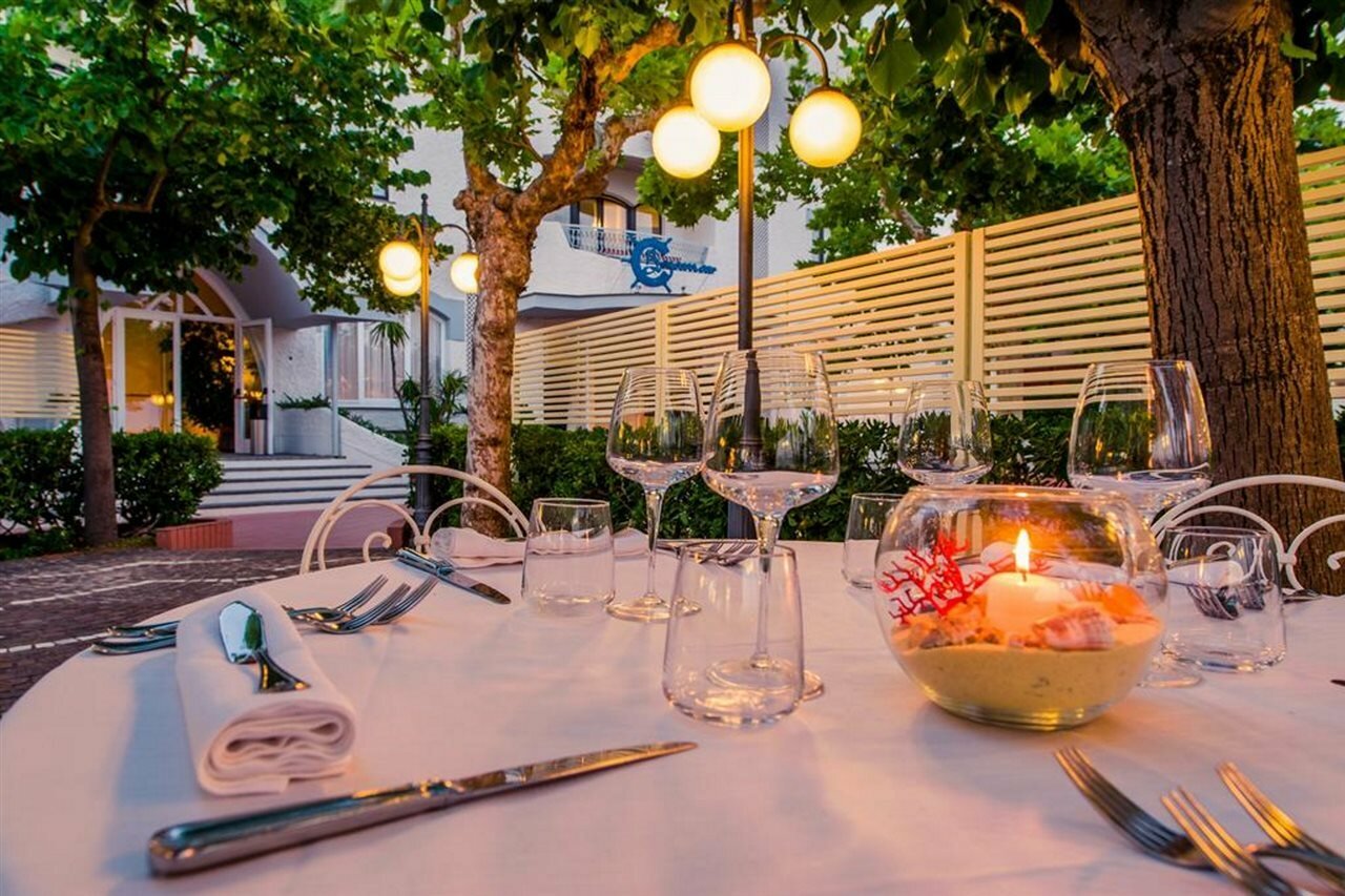 Фото Bajamar Beach Hotel