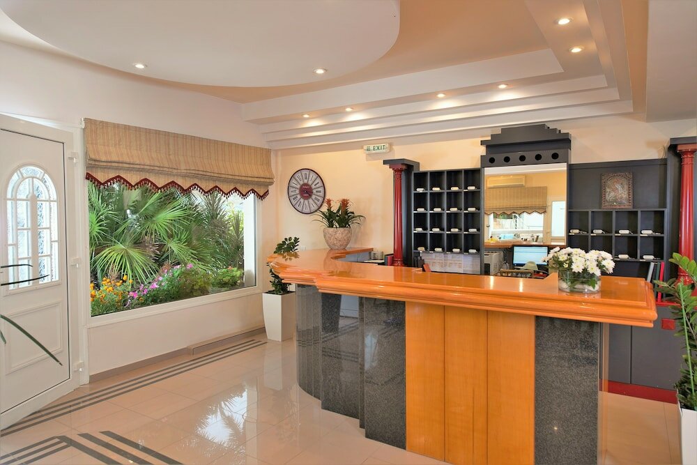 Фото Scala Hotel Apartments