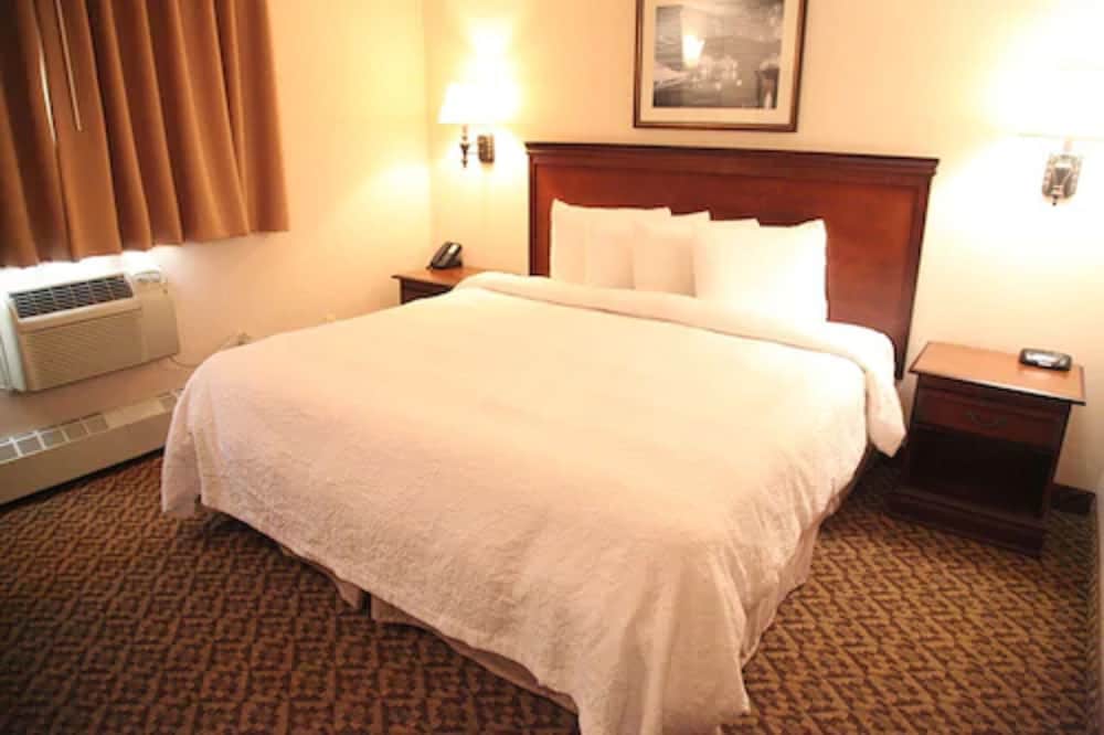 Фото The Holland Hotel