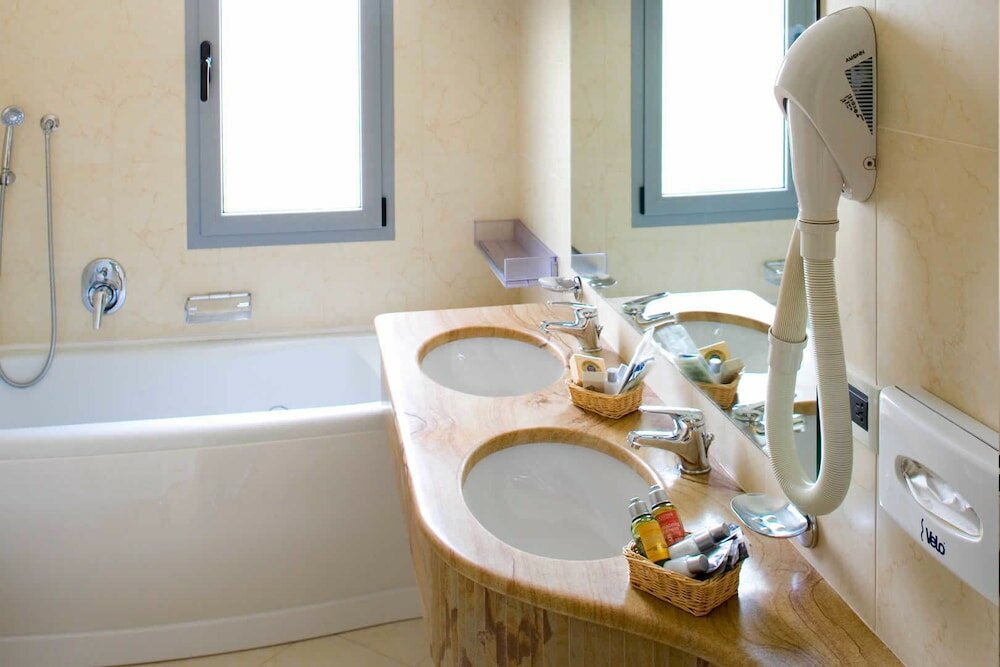 Фото Hotel Metropol