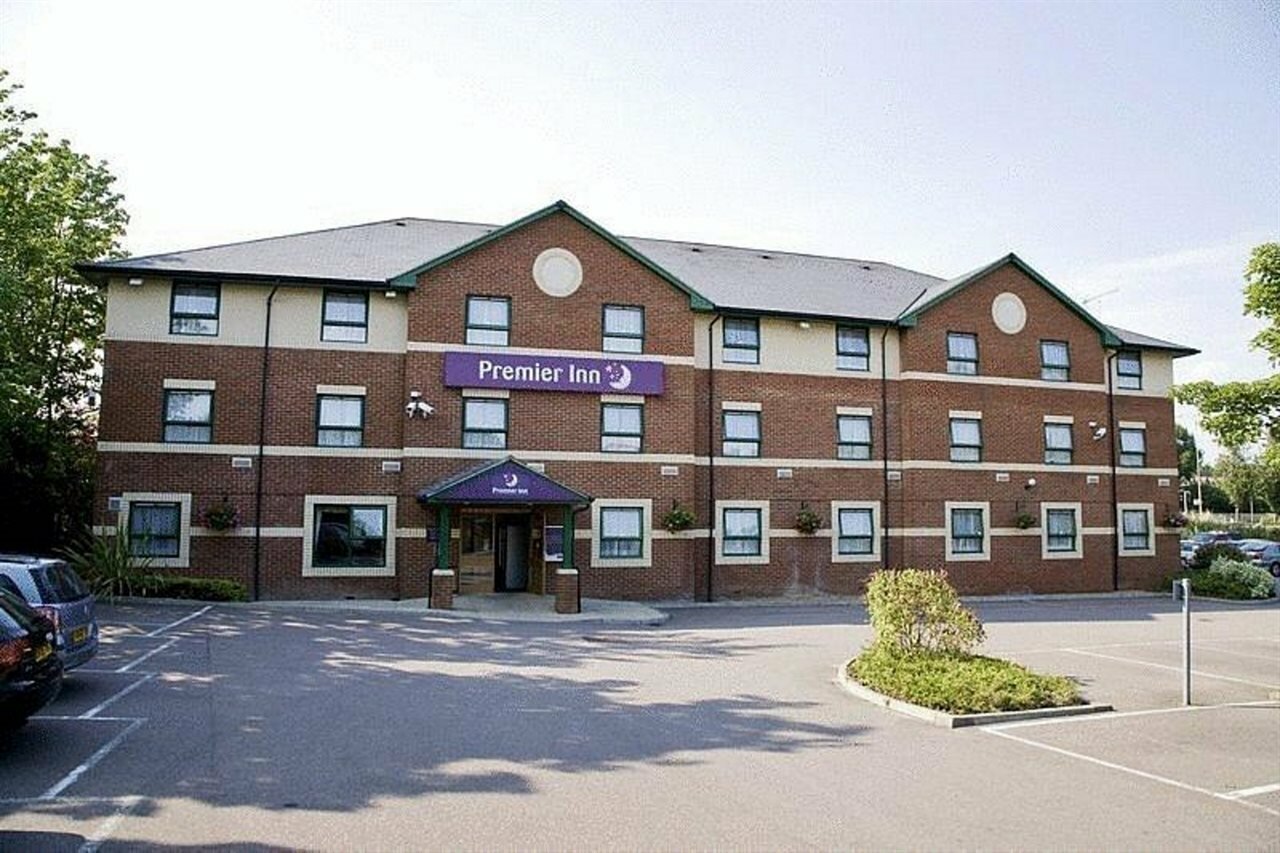 Фото Premier Inn Watford North