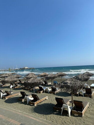 Внешний вид отеля GrandResort в Парекклисии, фото 2