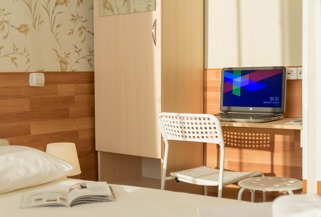 Фото Ахоум отель на Окружной