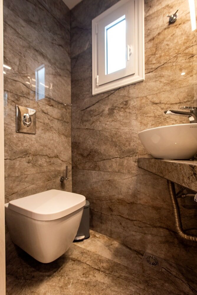 Фото Blue Ark Acropolis Compass