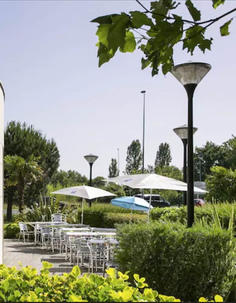 Фото Ibis Budget Bordeaux Aeroport
