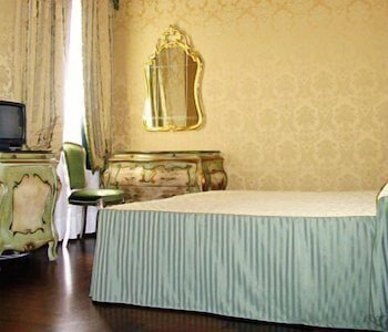 Фото Hotel Belle Epoque