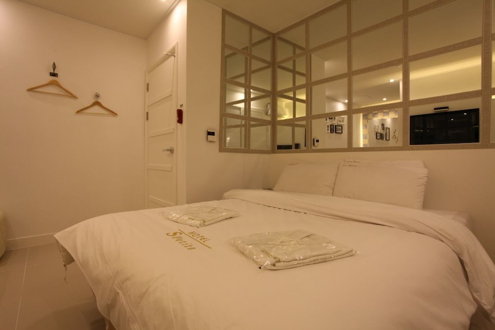 Фото S-Petite Hotel