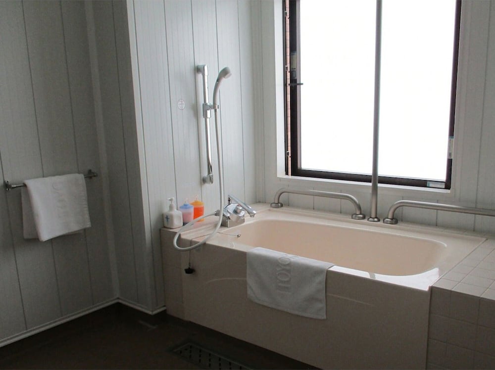 Фото Toyoko Inn Tottori-Eki Minami-Guchi