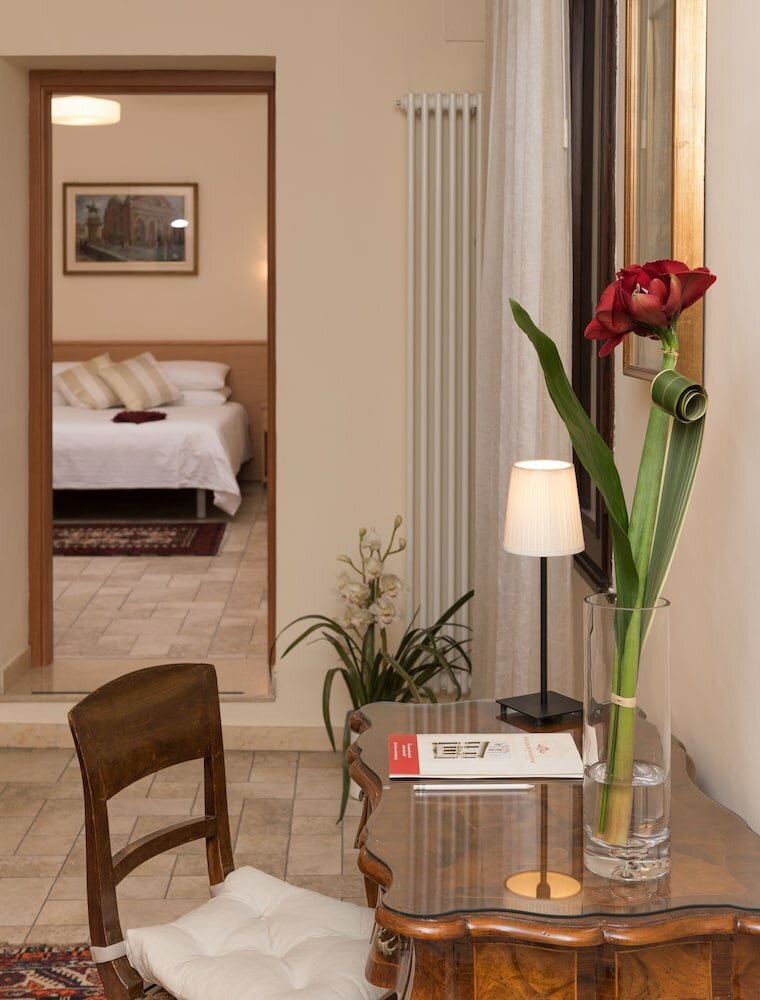 Фото Hotel Casa del Pellegrino