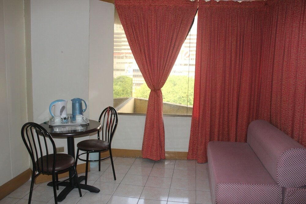 Фото Elegant Circle Inn