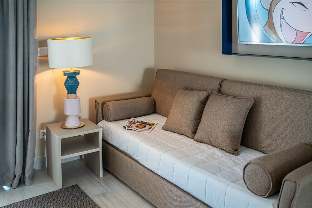 Фото Hotel Capitol