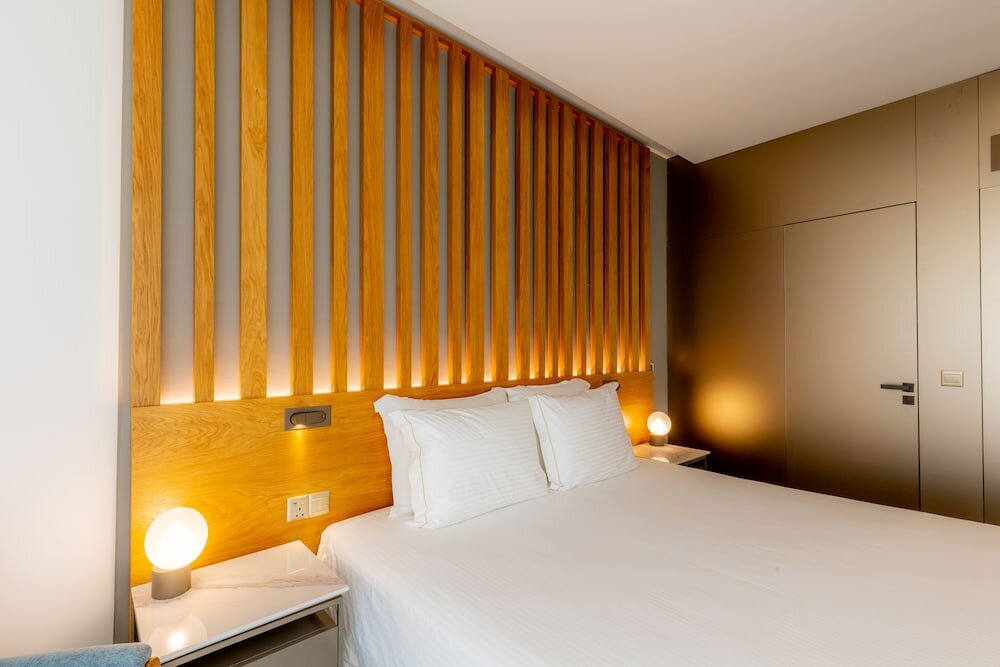 Фото Golden Bay Beach Hotel