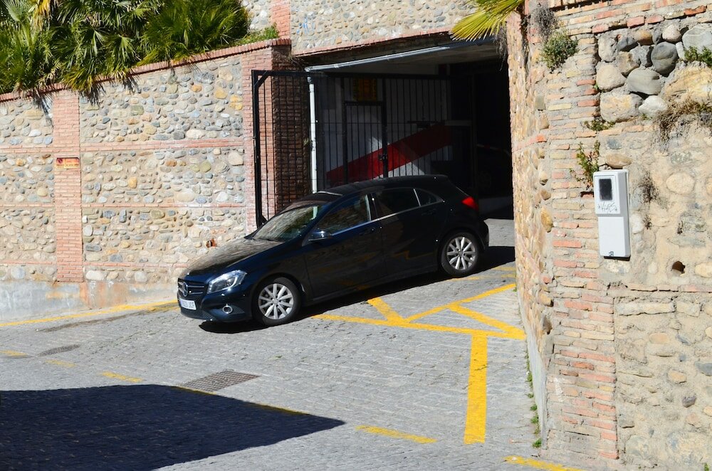 Фото Hotel Santa Isabel la Real