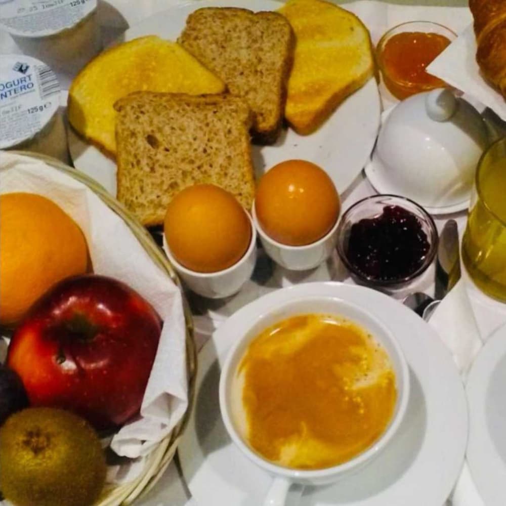 Фото Casa Heberart Guest House - Sistina