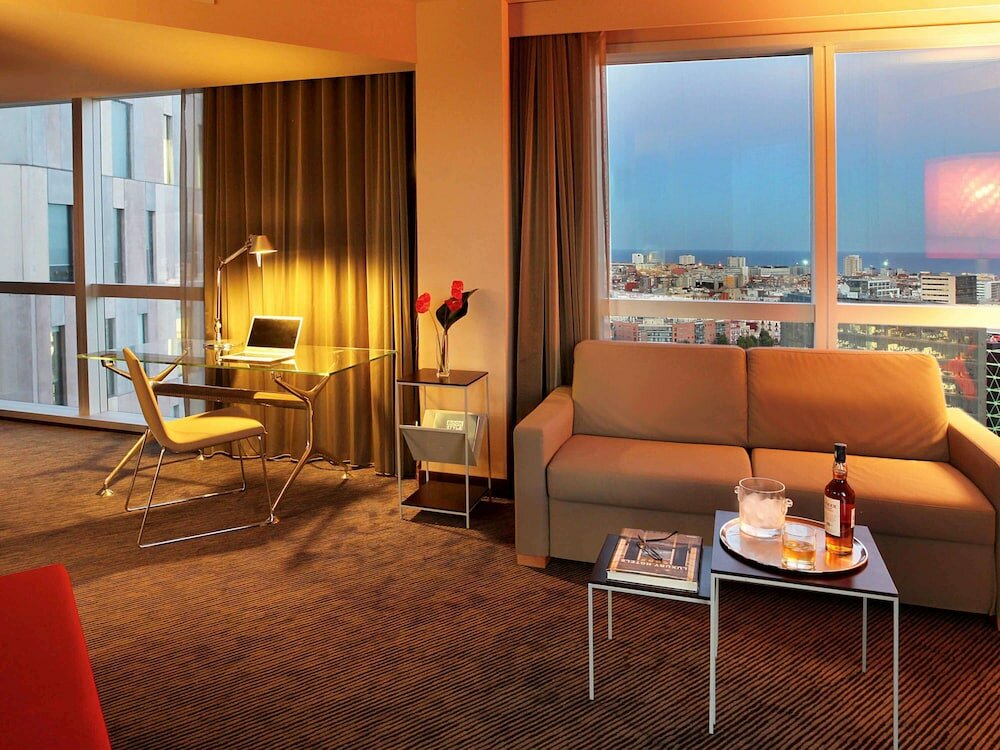 Фото Novotel Barcelona City