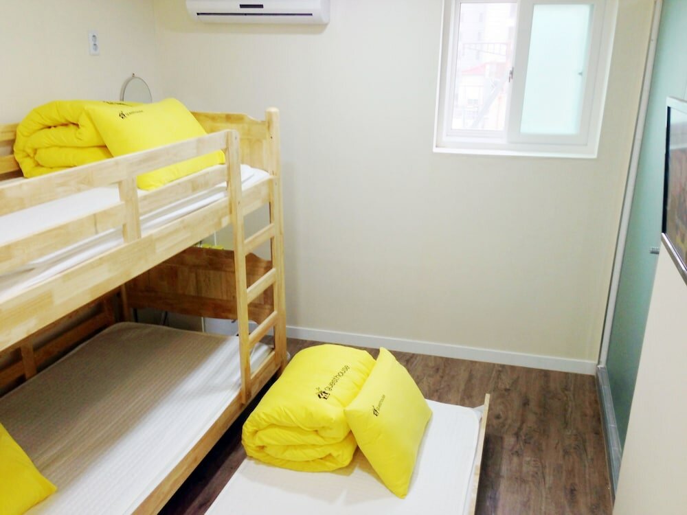 Фото 24 Guesthouse Myeongdong Avenue