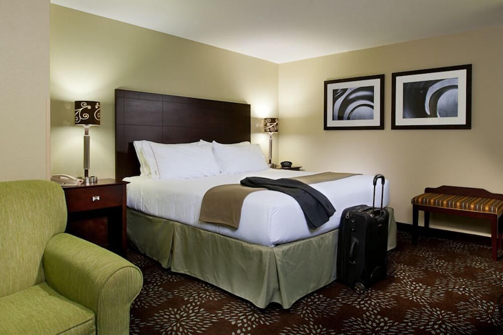 Фото Holiday Inn Express & Suites Pittsburgh West - Greentree, an Ihg Hotel