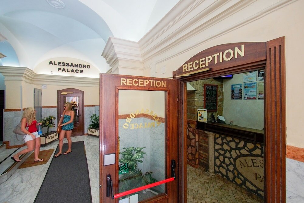 Фото Alessandro Palace & Bar