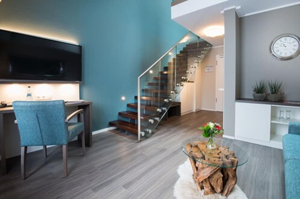 Фото Stadthotel Freiburg