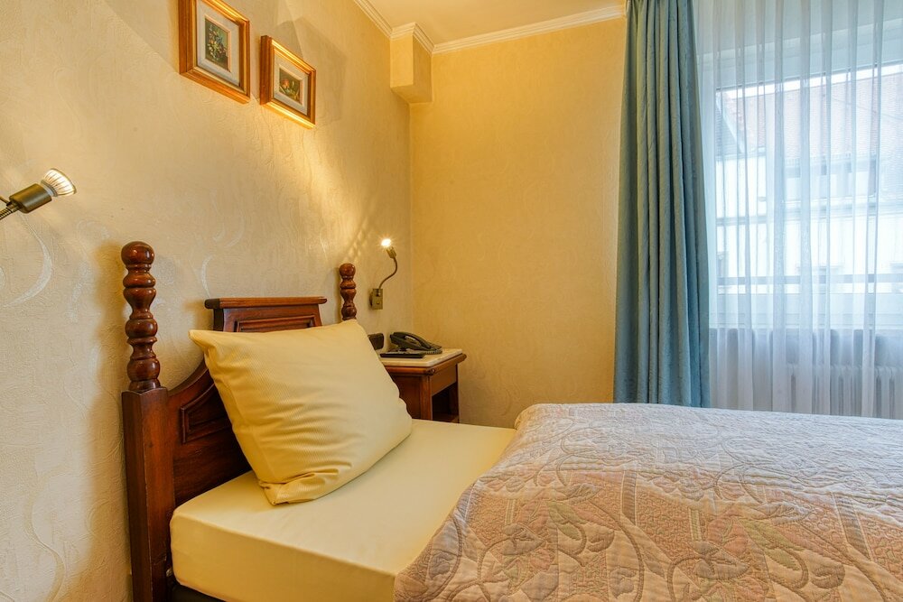 Фото Ff&e Hotel Bavaria