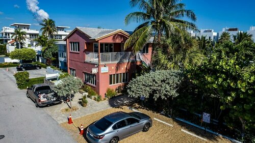 Внешний вид отеля The Desoto Inns в Голливуде, фото 1