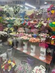 Дари Цветы (Studyonovskaya Street, 124А) ، محل زهور