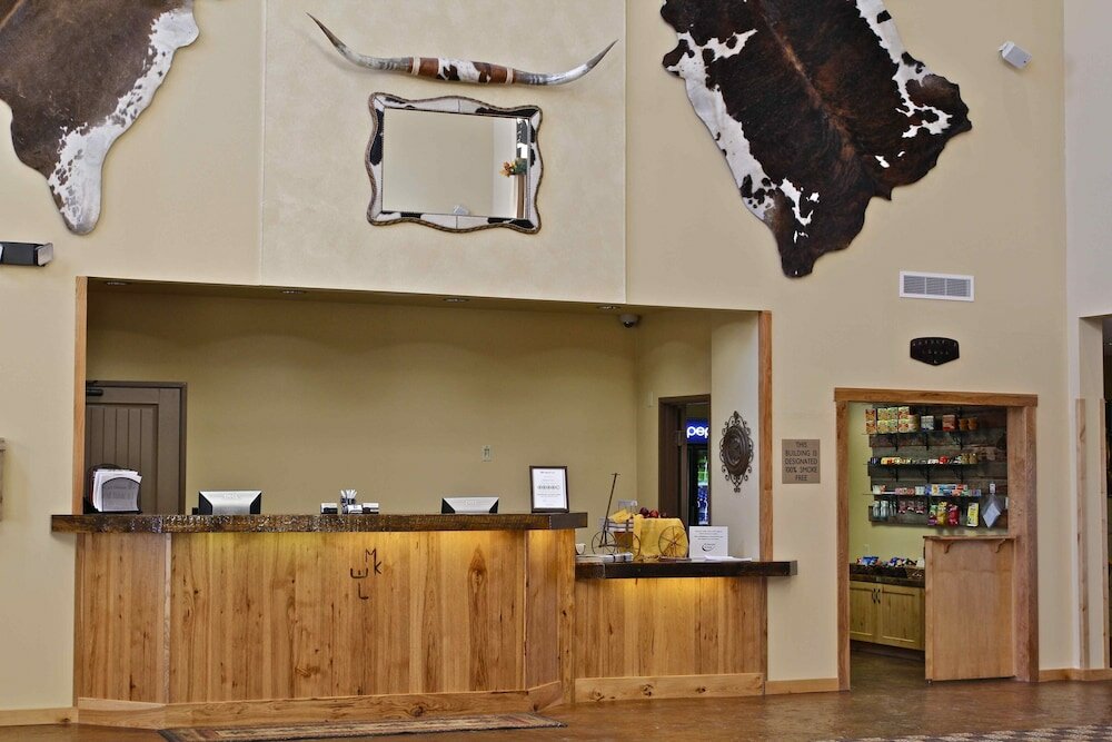 Фото Arbuckle Lodge