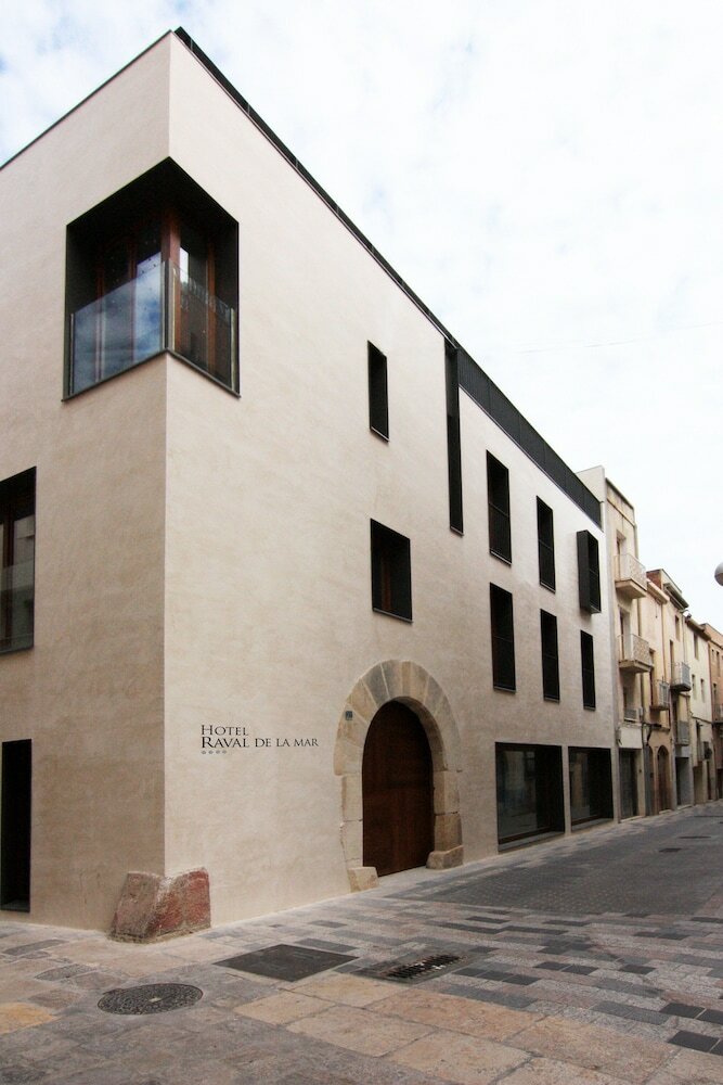 Фото Hotel Raval de la Mar