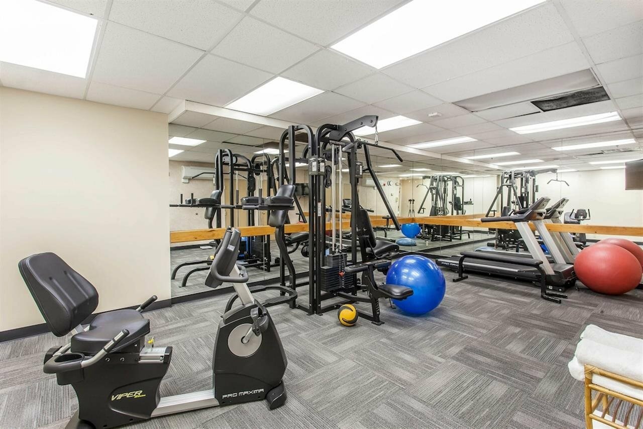 Фото Comfort Inn & Suites Sea-Tac Airport