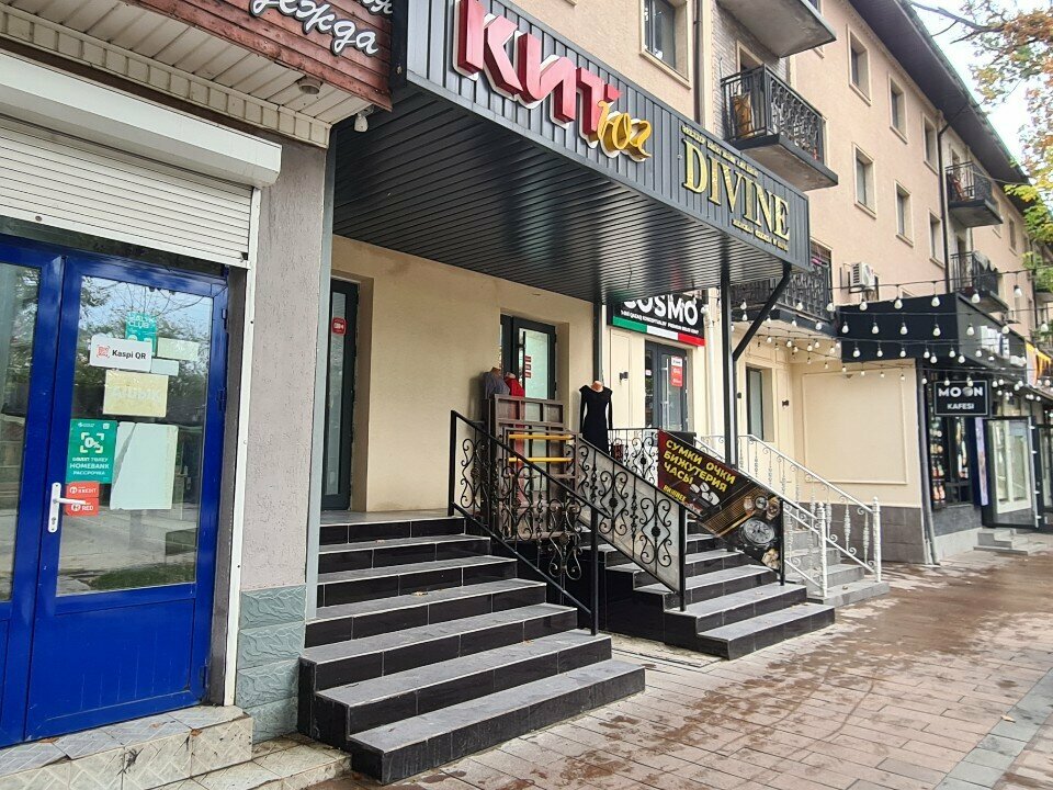 Clothing store Divine, Chimkent, photo