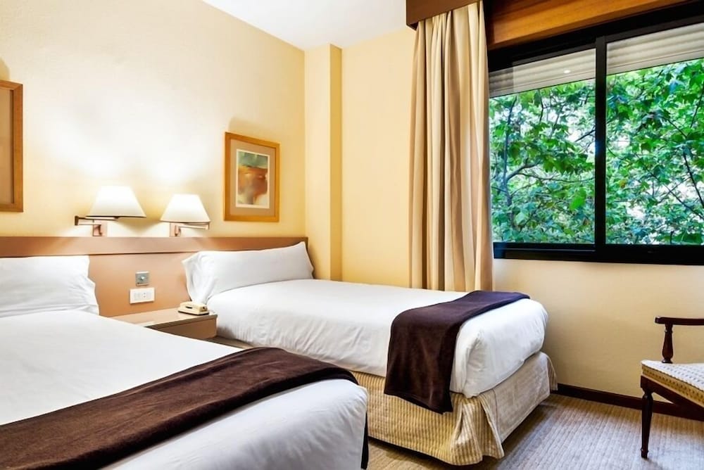 Фото Espahotel Plaza Basílica