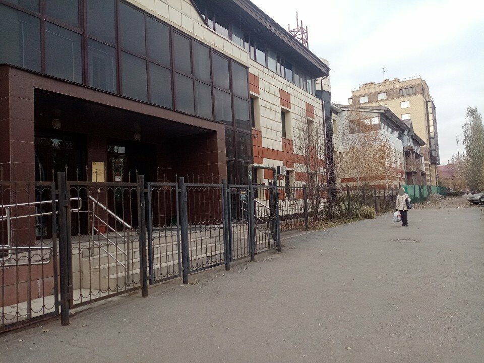 كلية، جامعة Omsky gosudarstvenny tekhnichesky universitet ، أومسك، صورة