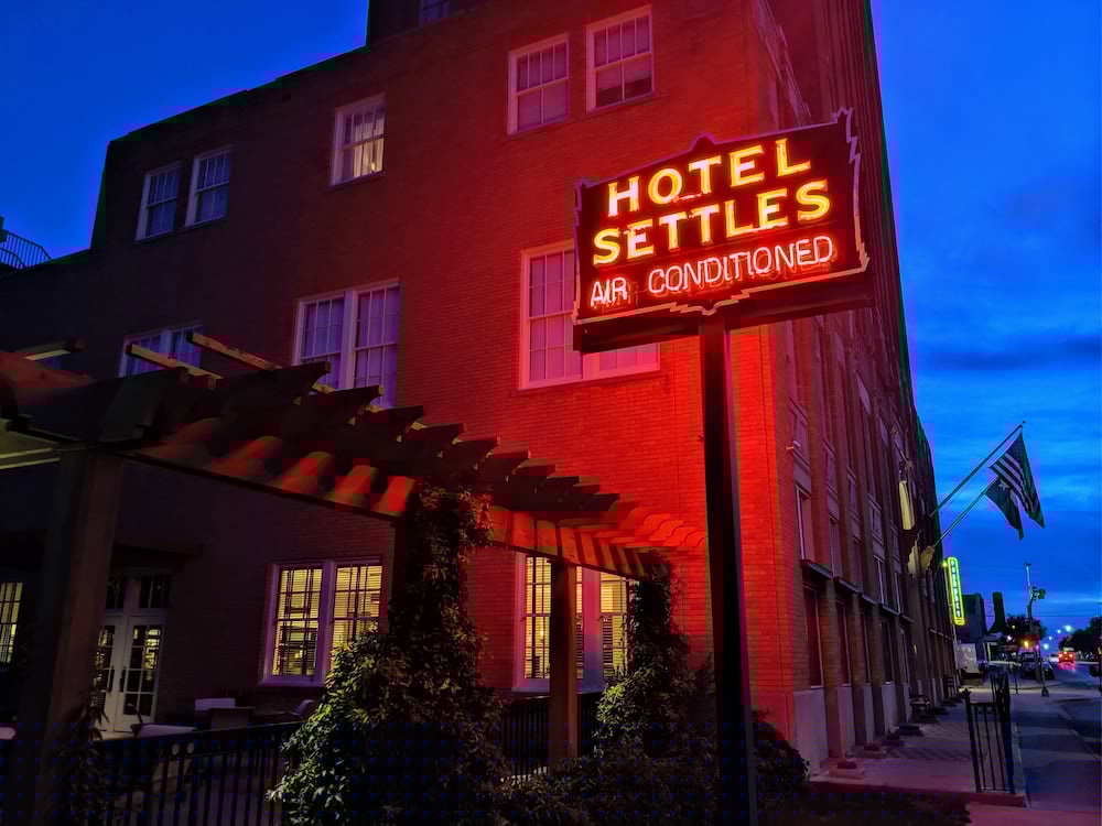 Фото Hotel Settles