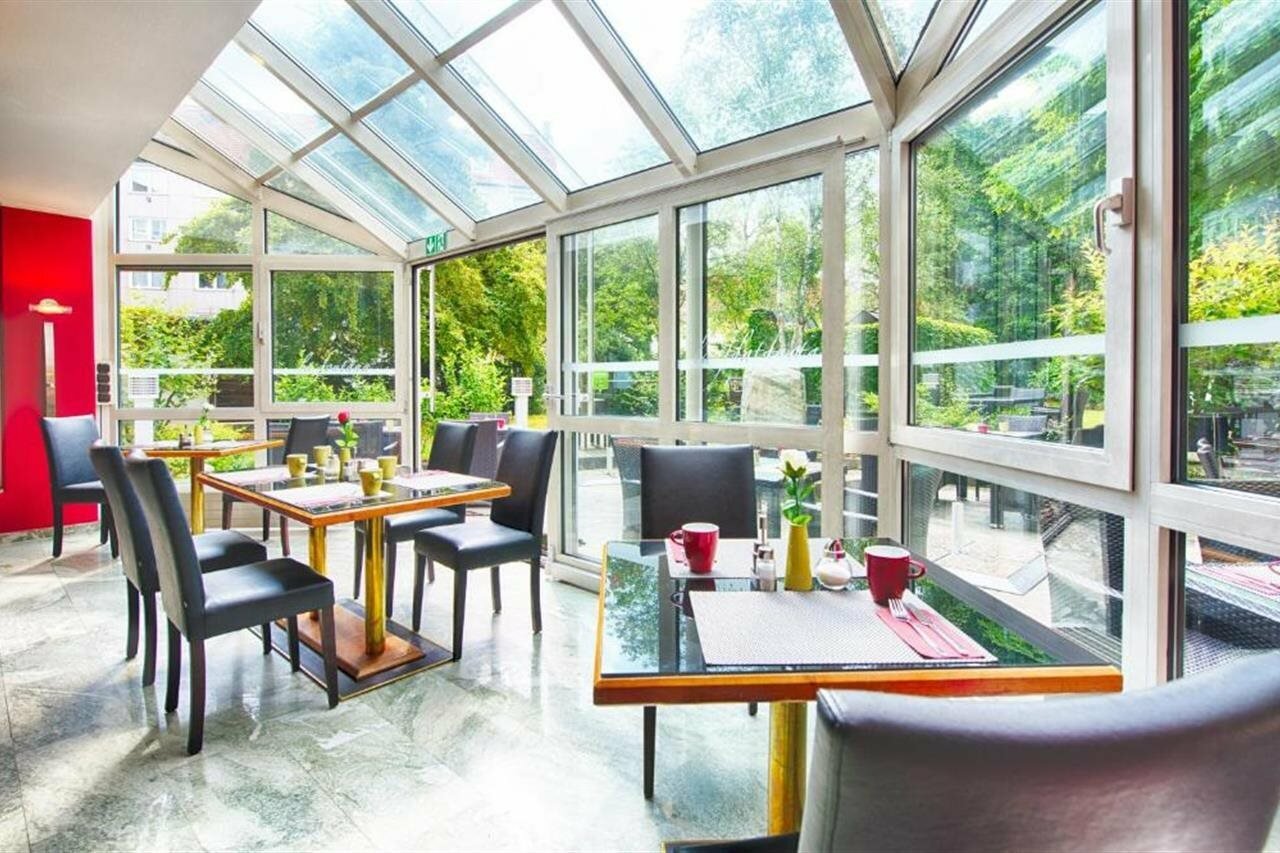 Фото Leonardo Hotel München City West