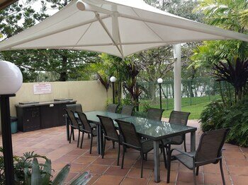 Фото Kirribilli Riverfront Apartments