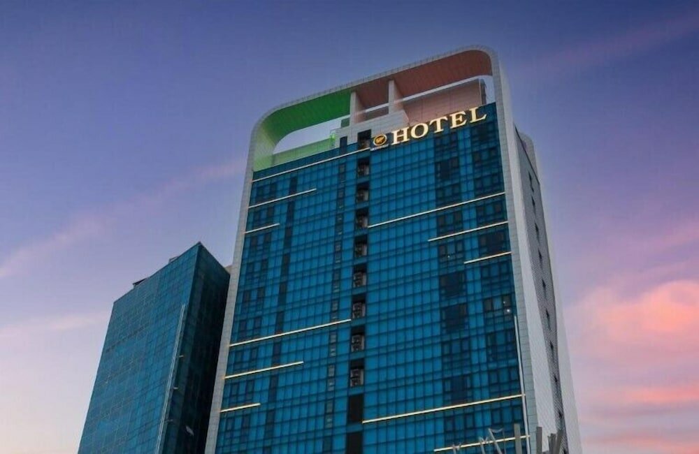 Фото GriffinBay Hotel