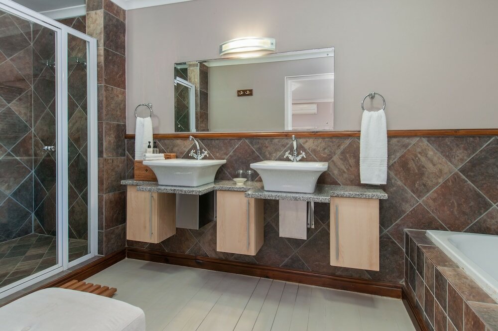 Фото Whale Away Guest House