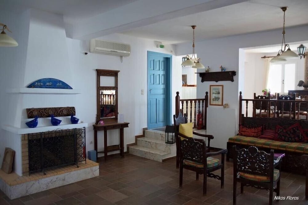 Фото Antigoni Studios