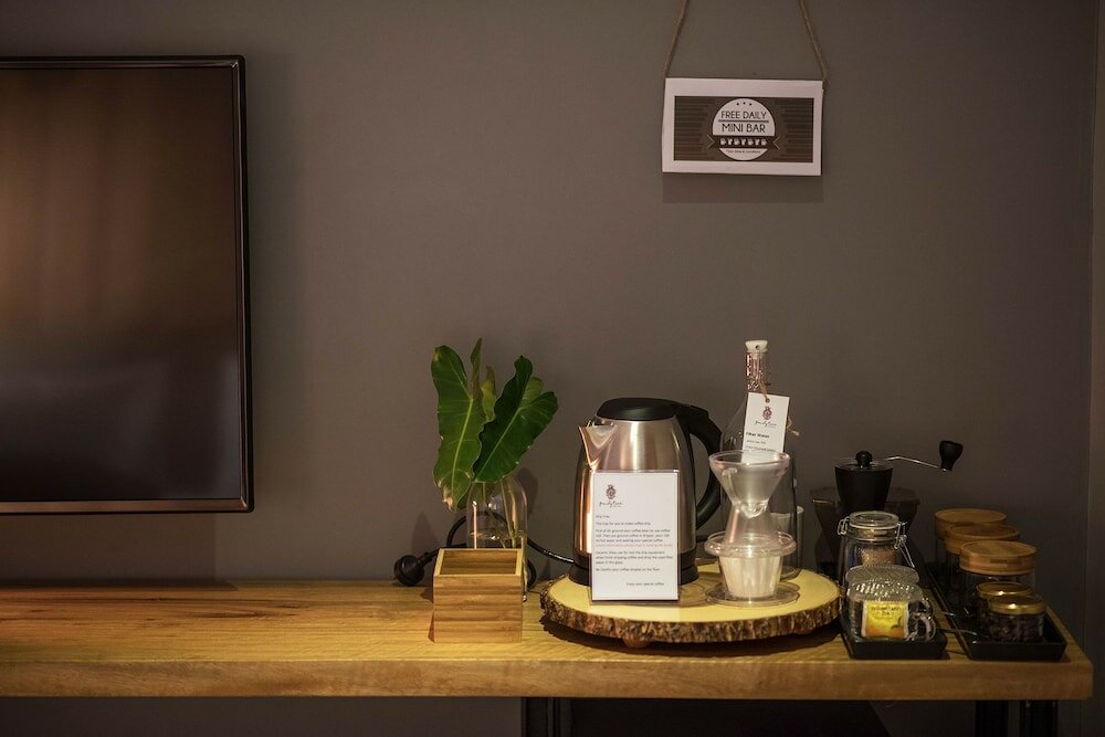 Фото Family Tree Hotel