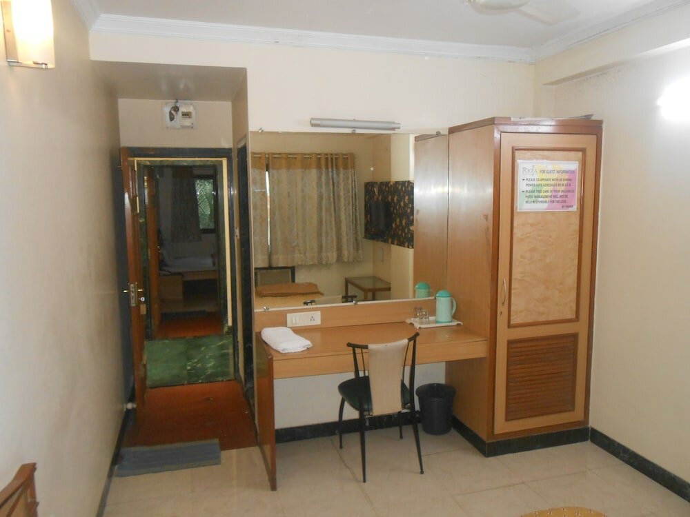 Фото Отель Pooja International