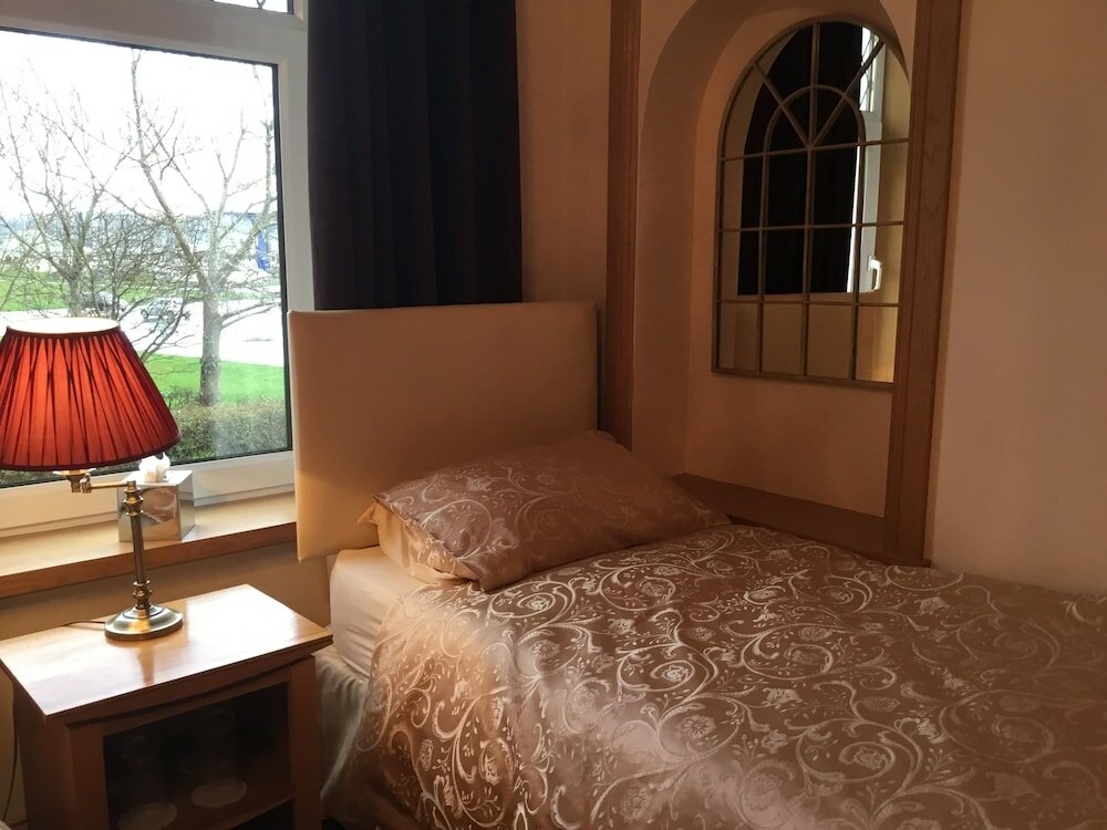 Фото Lakeview Guest House