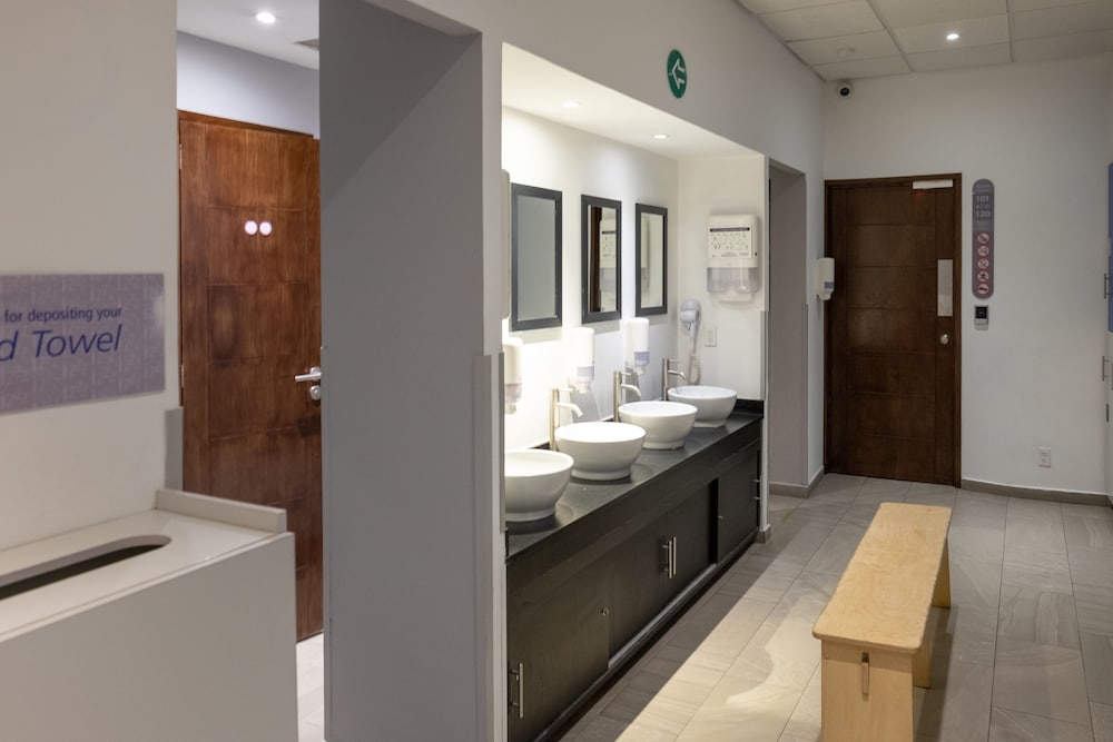 Фото izZzleep Aeropuerto Terminal 1