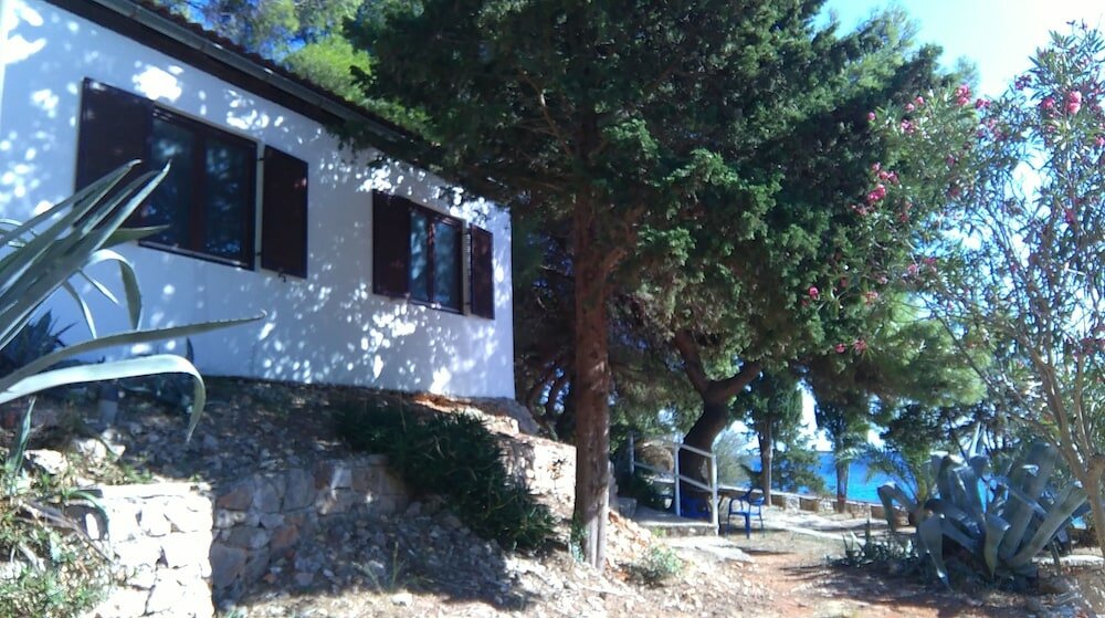 Фото Tourist Resort Milna Vis