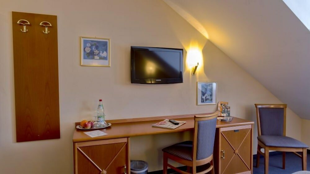 Фото Hotel Blutenburg