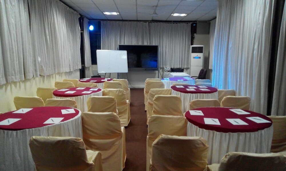 Фото Hotel Orchard Pune