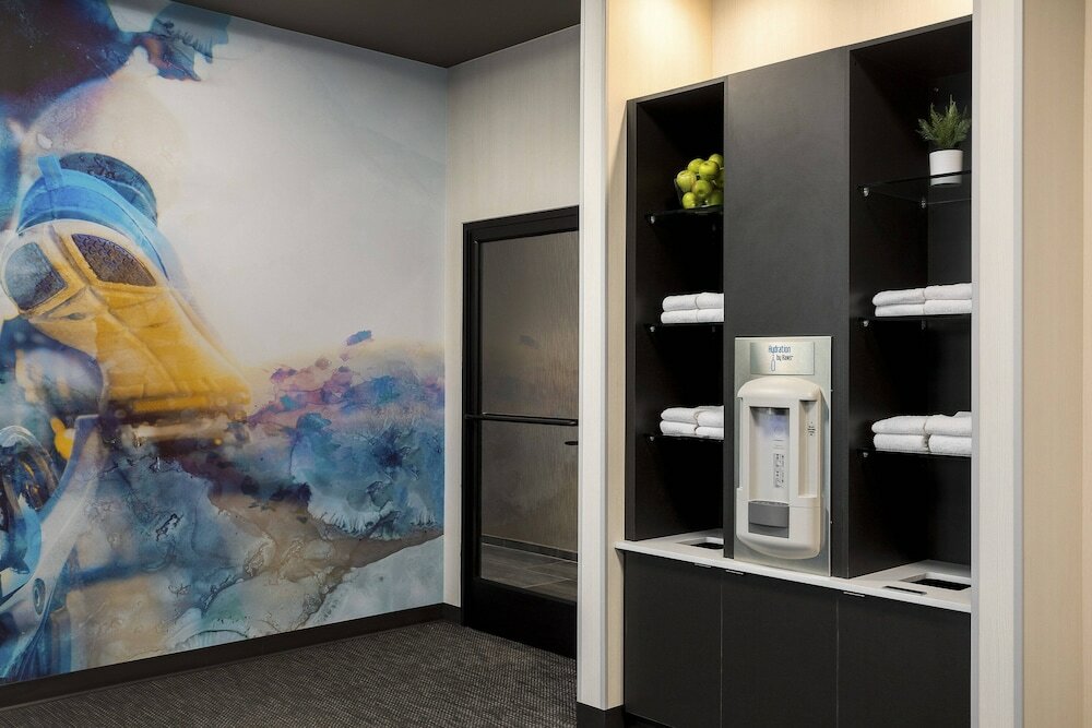 Фото Courtyard by Marriott Seattle Northgate