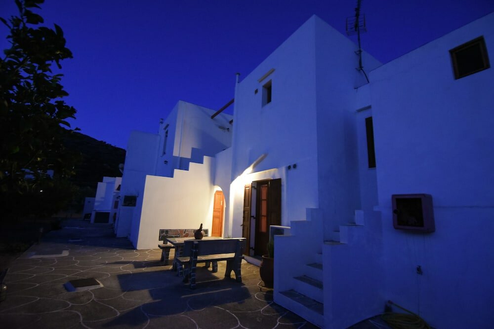 Фото Blue Fish Apartments